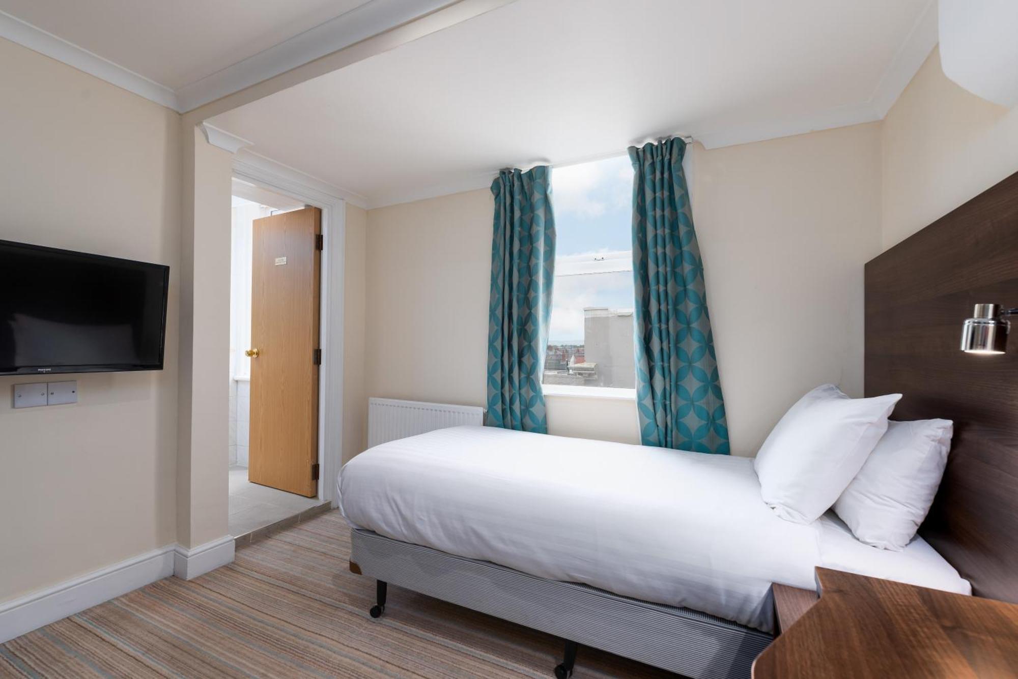Best Western Carlton Hotel Blackpool Room photo