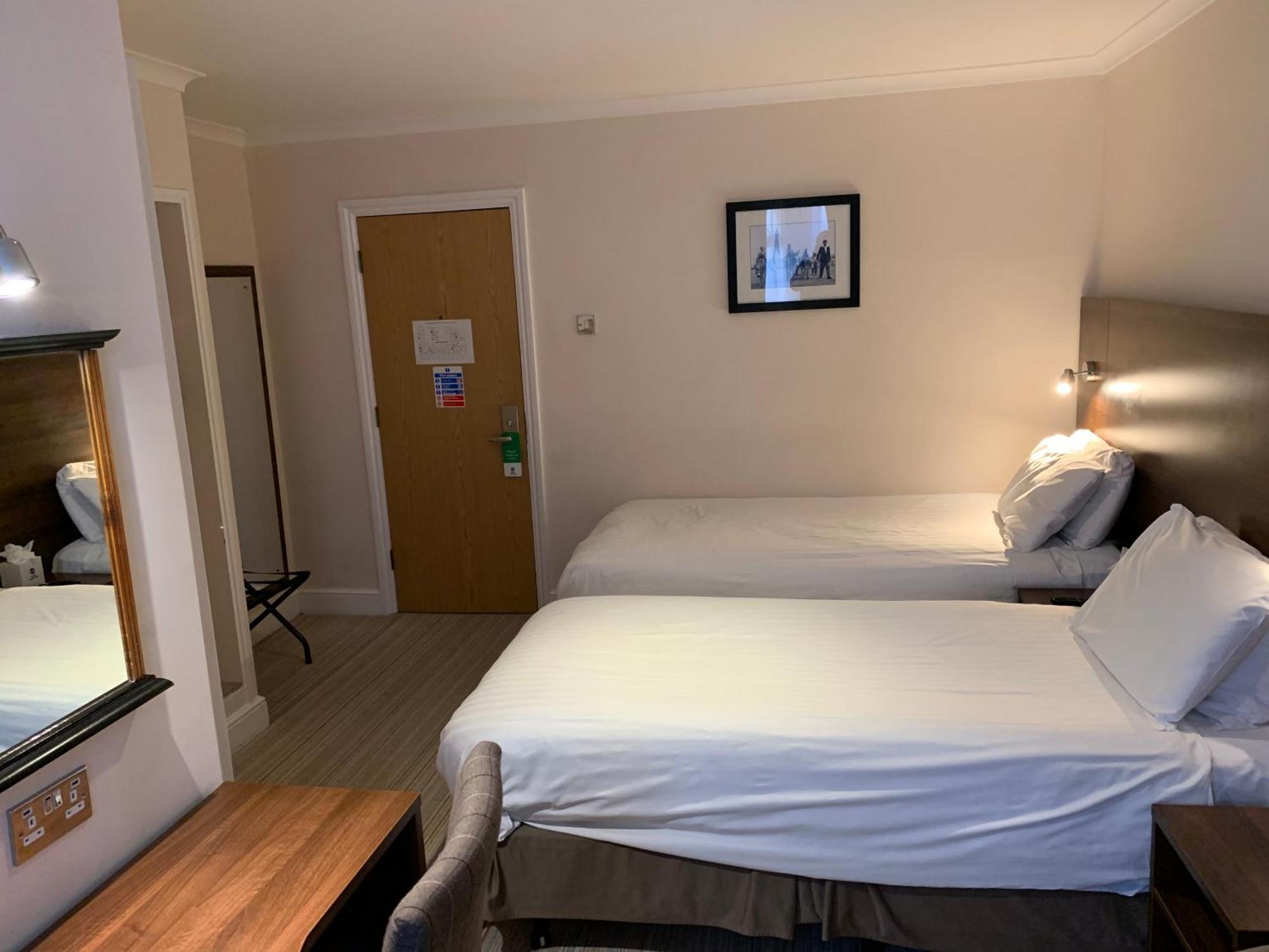 Best Western Carlton Hotel Blackpool Room photo